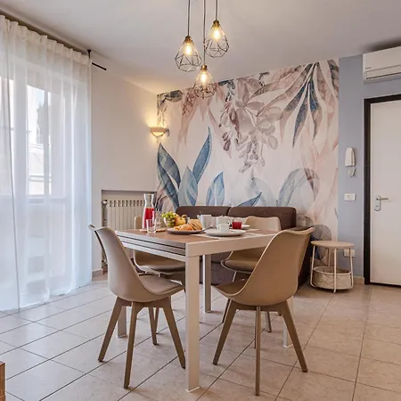 Cozy Scacciapensieri Apartman