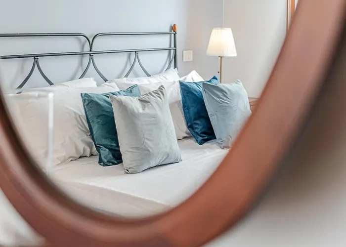 Cozy Scacciapensieri 아파트 *